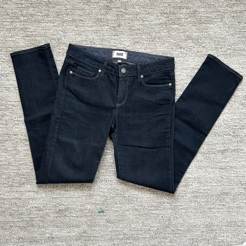 PAIGE Skyline Skinny Jeans – Dark Wash EUC Size 29